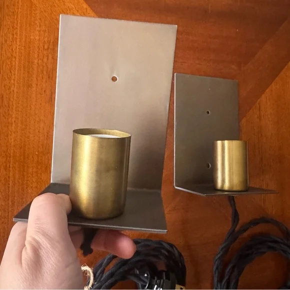 Schoolhouse Electric & Supply Co. Holmes Plug-In Wall Sconce (Pair of 2) - Picture 7 of 16